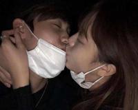 韩网热议 现在引起争议的爱豆接吻照片
