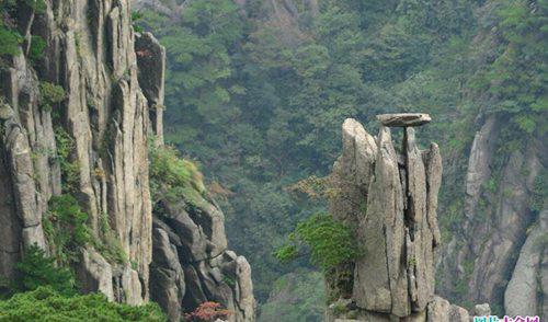 安徽黄山奇石风景图片